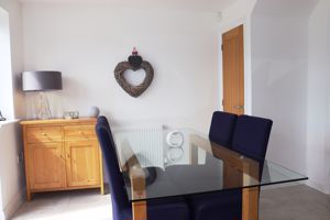 KITCHEN / DINING ROOM - click for photo gallery